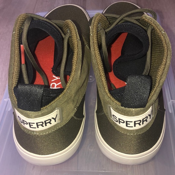 NWOT Sperry Sneakers Size 9.5 - Picture 6 of 6